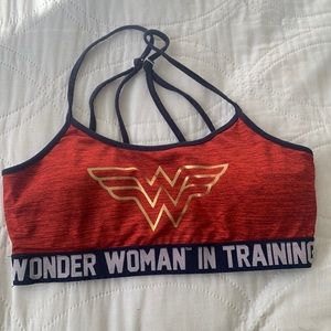 Her Universe Wonder Woman sports bra size large